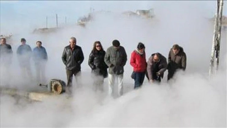 Zengin jeotermal kaynak suyu yatırımcı bekliyor